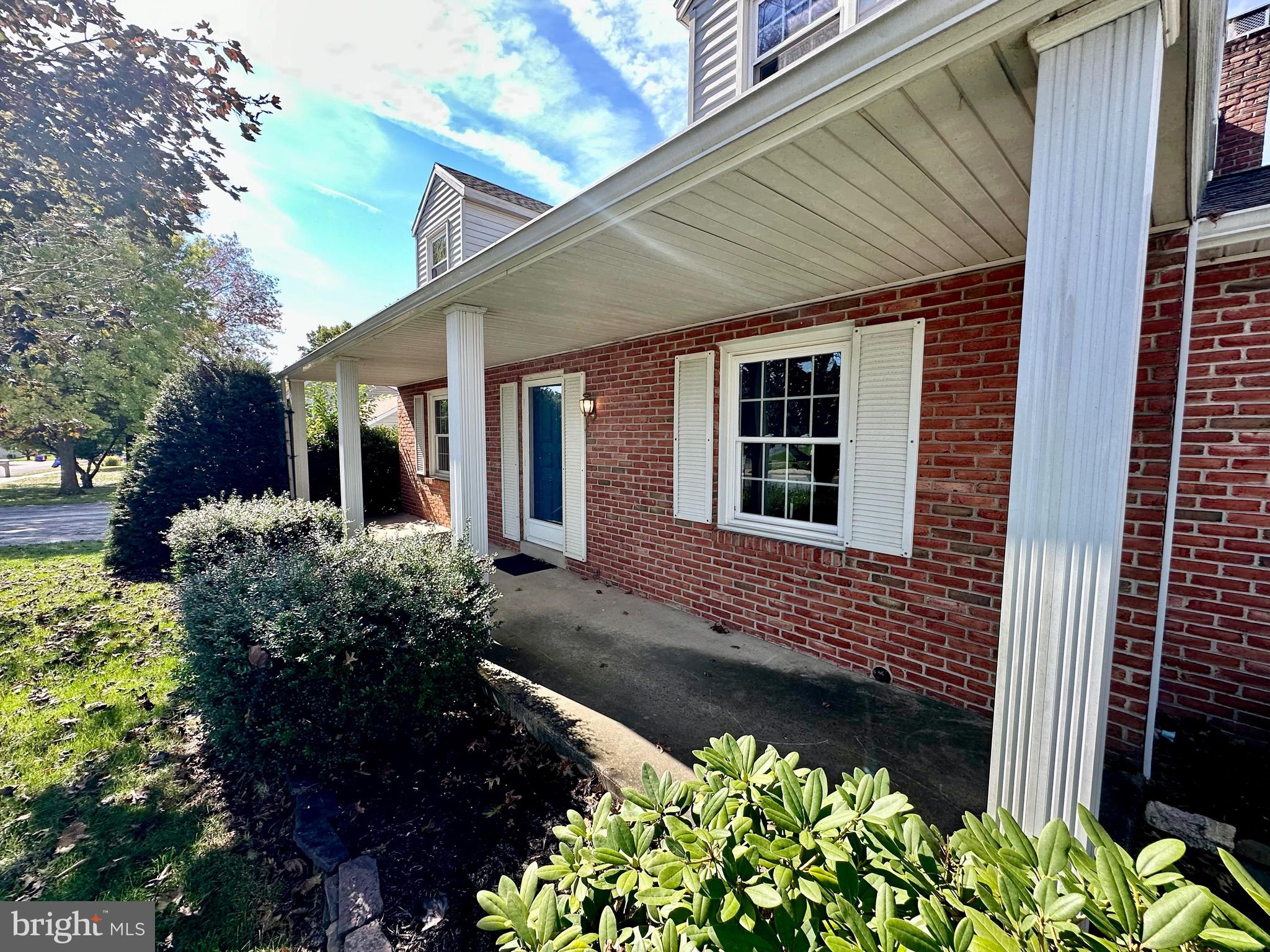 2560 Manor Road York, PA 17408 - Photo 3 of 39