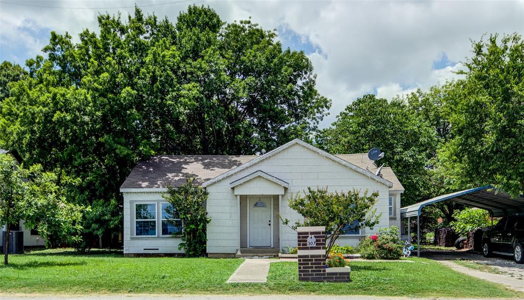 307 North Miller Street Decatur, TX 76234 - Photo 3 of 24