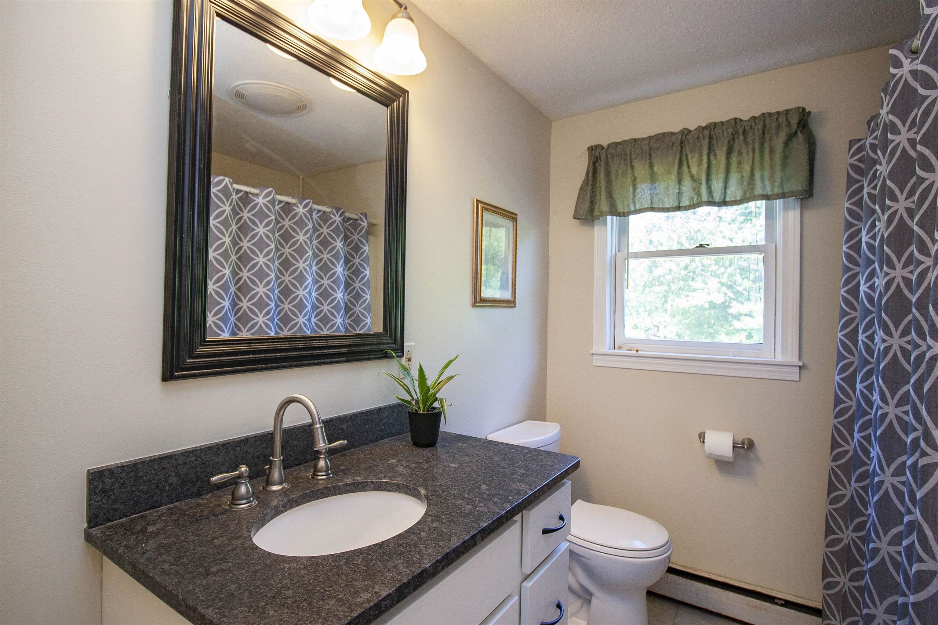 73 R Adams Pond Road, Unit 2 Derry, NH 03038 - Photo 23 of 35