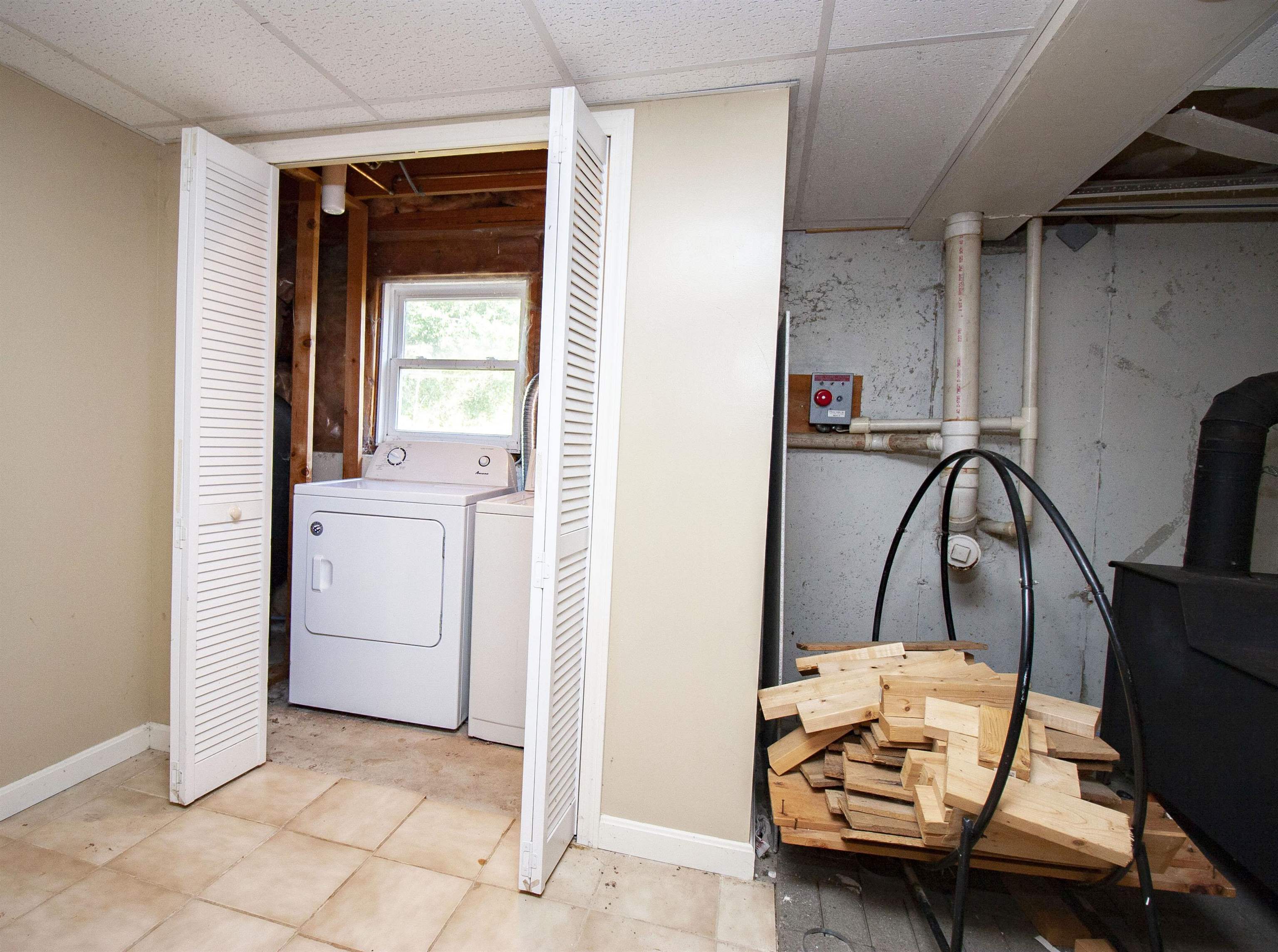73 R Adams Pond Road, Unit 2 Derry, NH 03038 - Photo 28 of 35