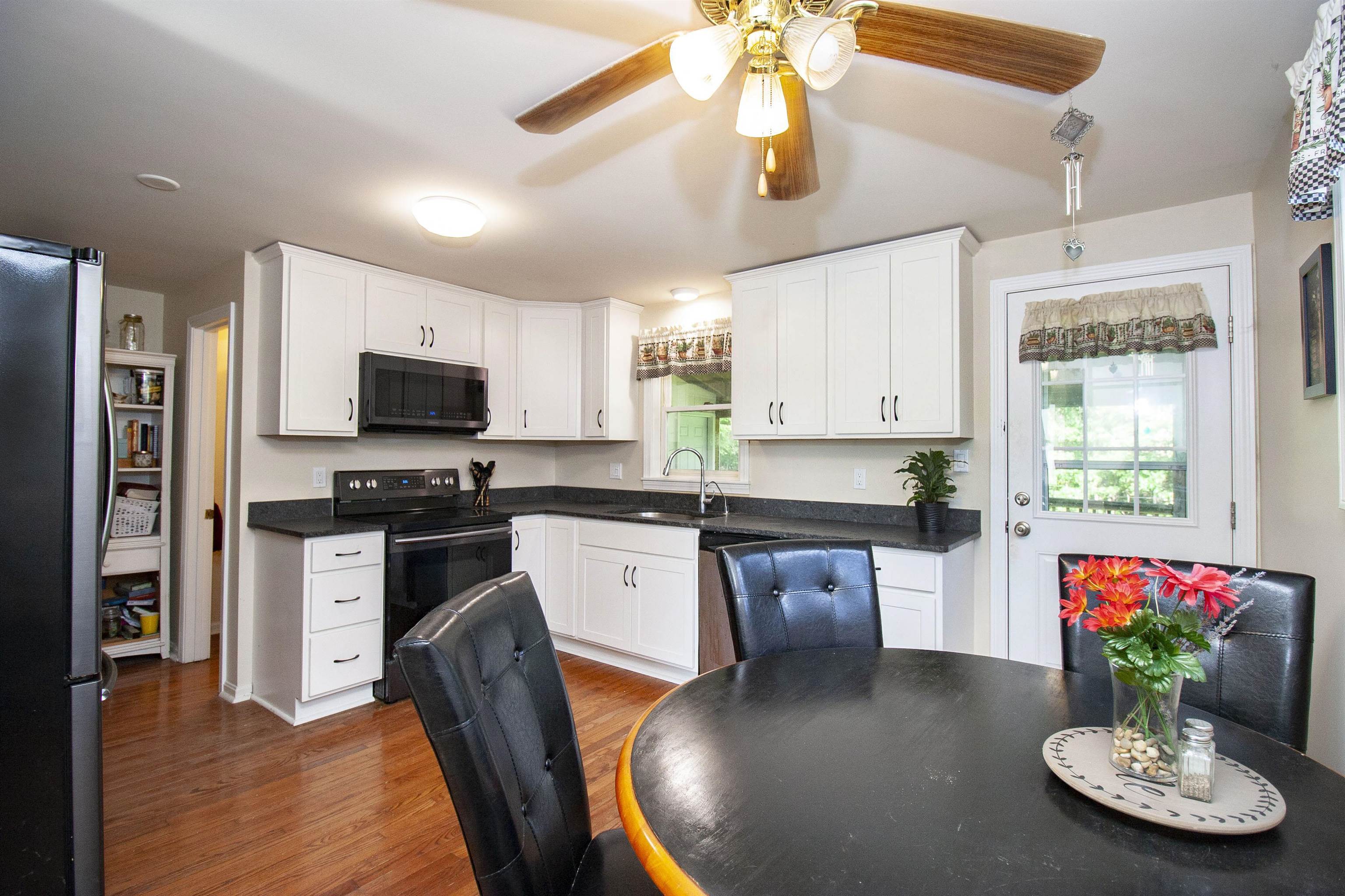 73 R Adams Pond Road, Unit 2 Derry, NH 03038 - Photo 10 of 35