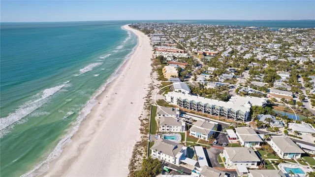 $1,295,000 | 5608 Gulf Drive, Unit 114, Holmes Beach, FL 34217