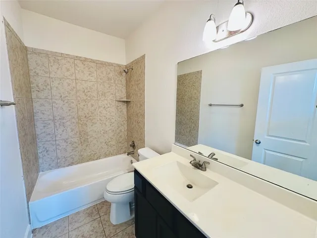 $1,295 | 2216 Creekside Lane, Unit D, Georgetown, TX 78626