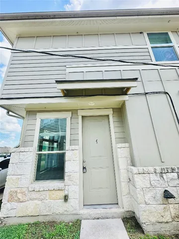 $1,295 | 2216 Creekside Lane, Unit D, Georgetown, TX 78626
