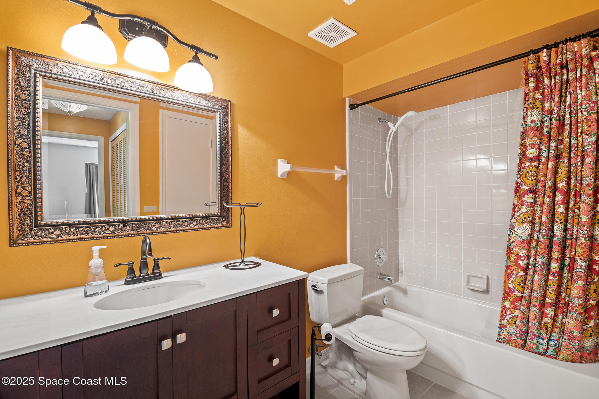 3104 Winchester Drive Cocoa, FL 32926 - Photo 16 of 23 Guest Bath