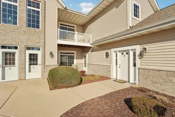 $349,900 | 1617 Grey Fox Trail, Unit G, Mukwonago, WI 53149