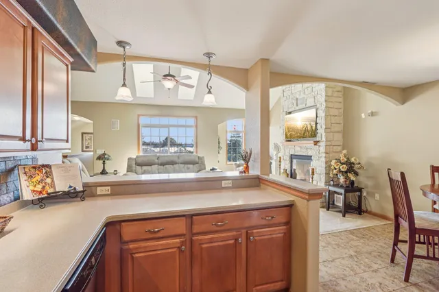 $362,500 | 1617 Grey Fox Trail, Unit G, Mukwonago, WI 53149