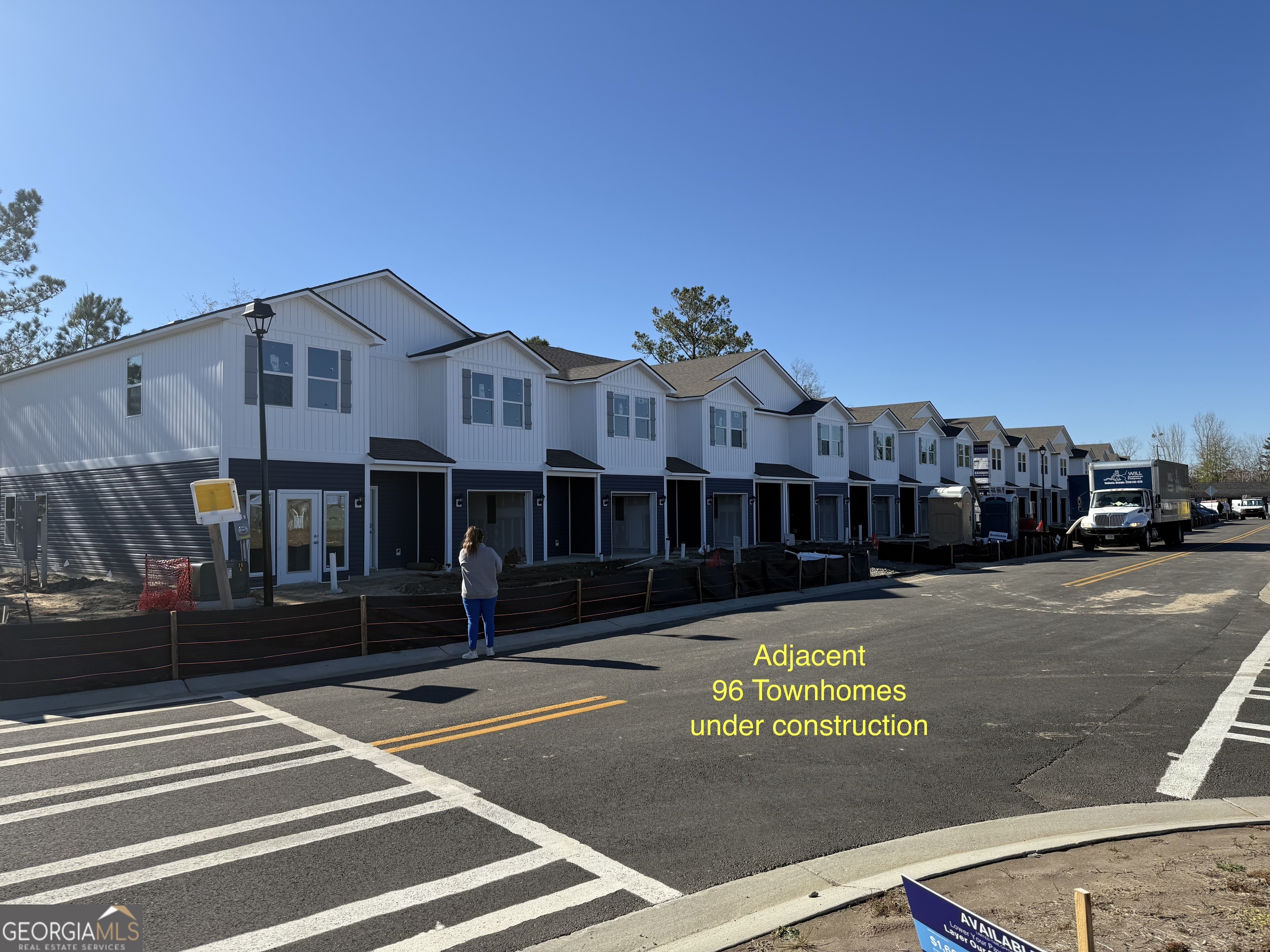 4475 Bemiss Road Valdosta, GA 31605 - Photo 10 of 12 a view of a building with car parked