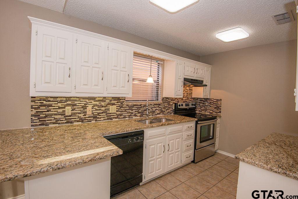 5907 Hollytree Drive Tyler, TX 75703 - Photo 12 of 35