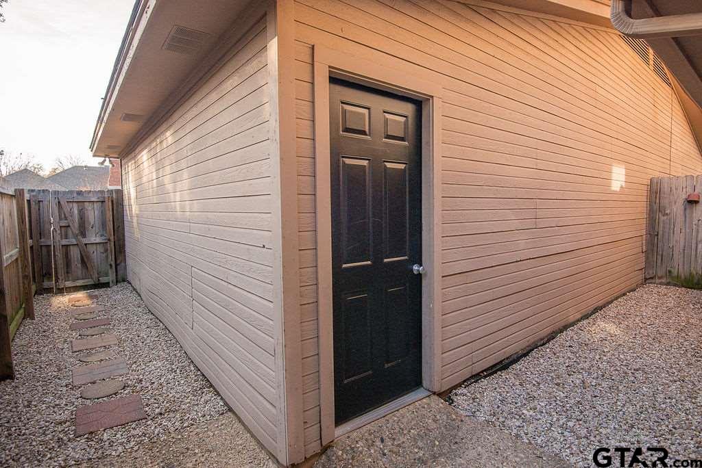 5907 Hollytree Drive Tyler, TX 75703 - Photo 31 of 35