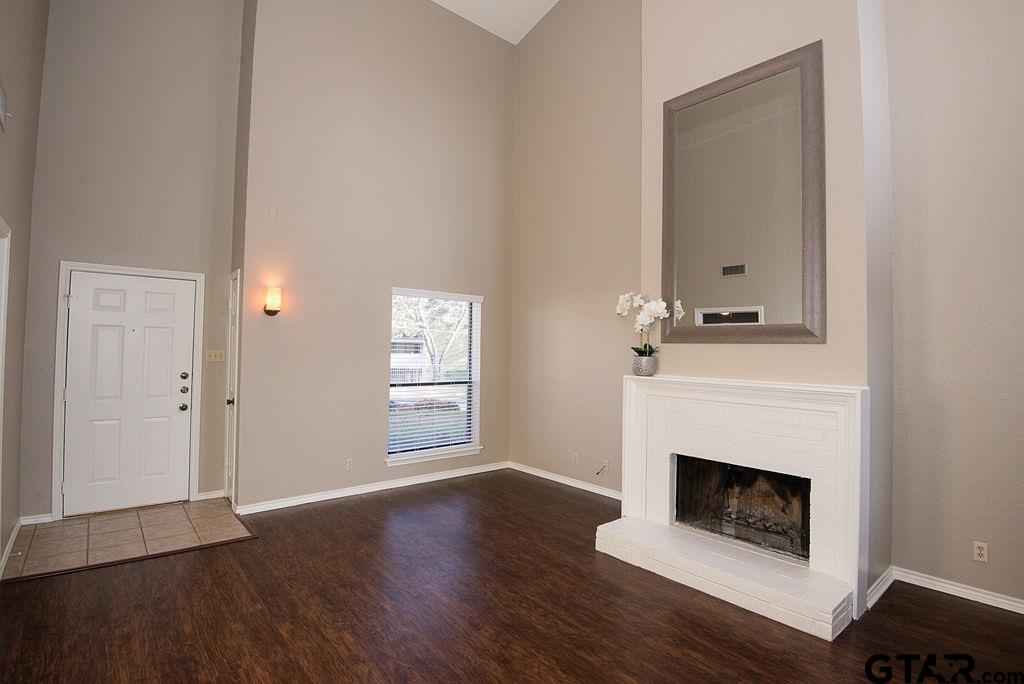 5907 Hollytree Drive Tyler, TX 75703 - Photo 6 of 35