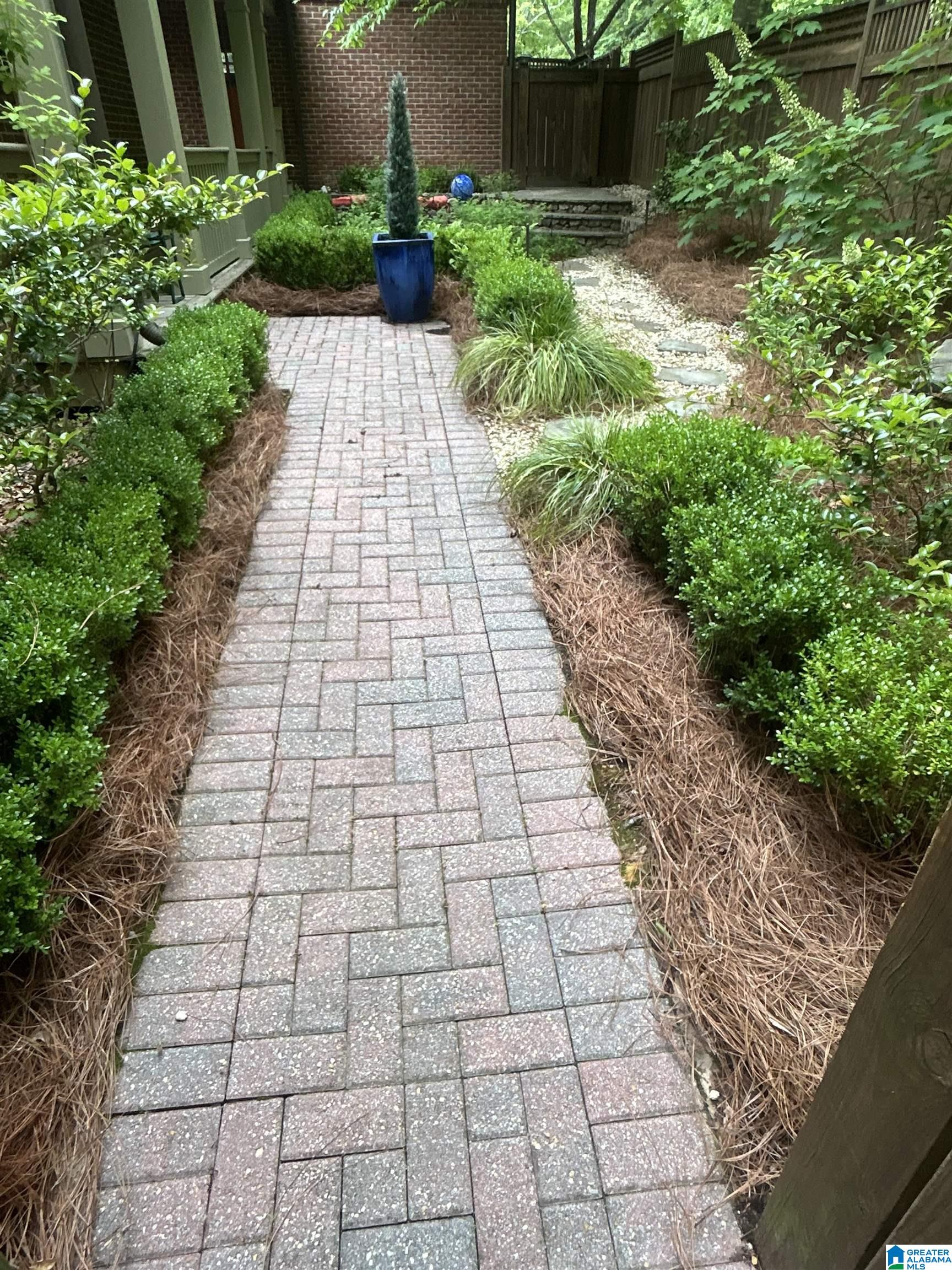 35 Abbott Square Birmingham, AL 35242 - Photo 5 of 7