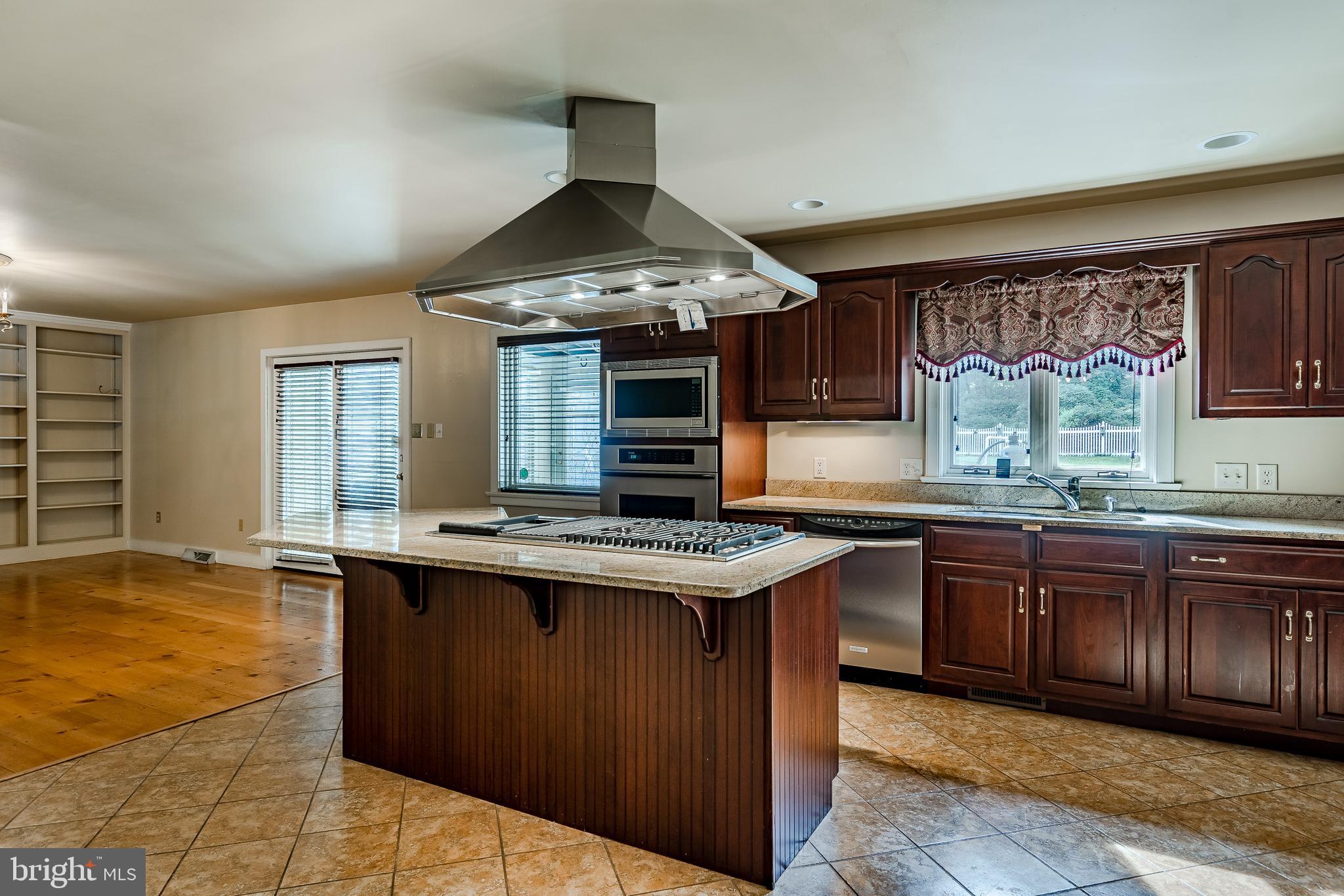 443 Taylor Road Downingtown, PA 19335 - Photo 11 of 55