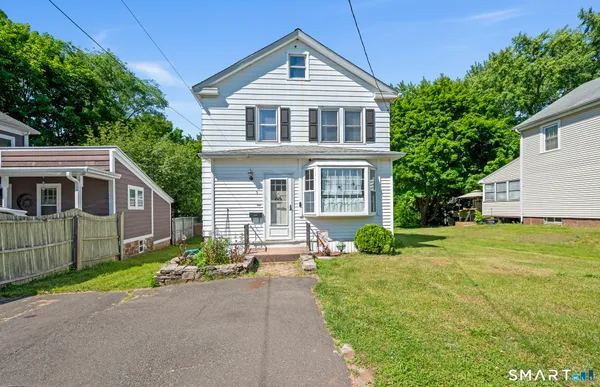 $330,000 | 5 Wall Street, Cromwell, CT 06416