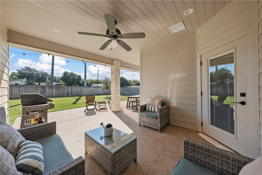 848 Gallant Fox Hewitt, TX 76643 - Photo 31 of 32 a living room with furniture and a large window