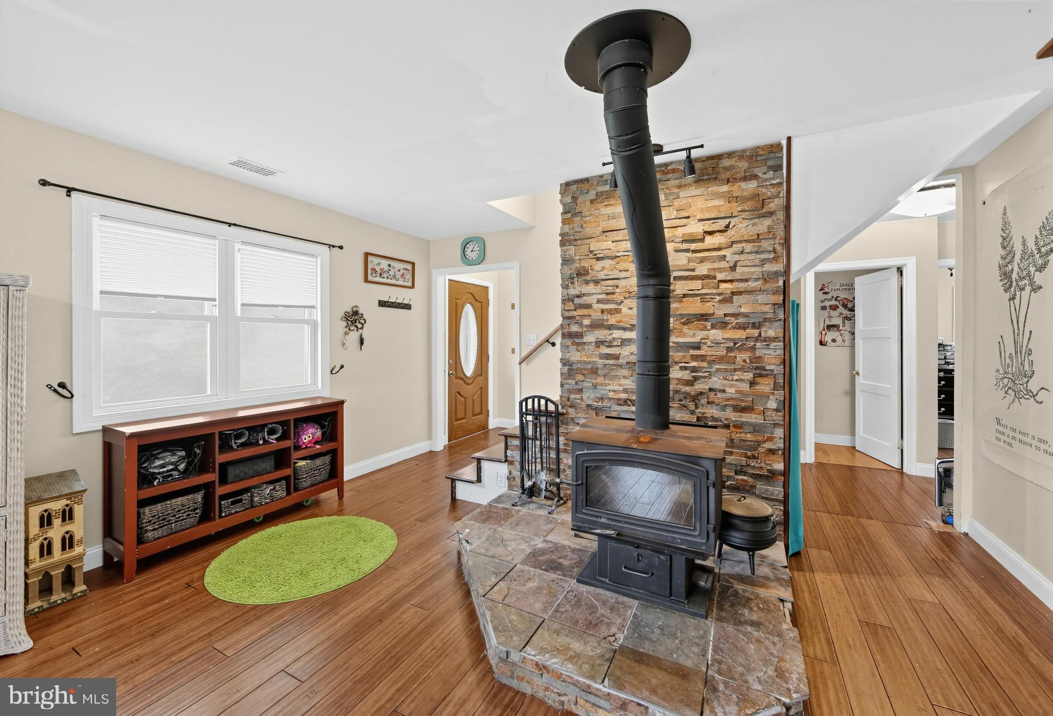 42 Langoma Road Elverson, PA 19520 - Photo 8 of 44 Living Area and Franklin Stove