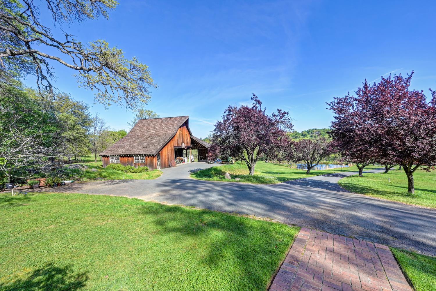 10800 Pickle Barrel Road Auburn, CA 95602 - Photo 48 of 82 a view of a park with large trees