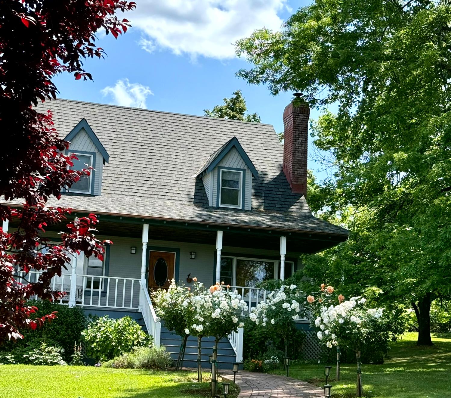 10800 Pickle Barrel Road Auburn, CA 95602 - Photo 73 of 82 a front view of a house with a garden