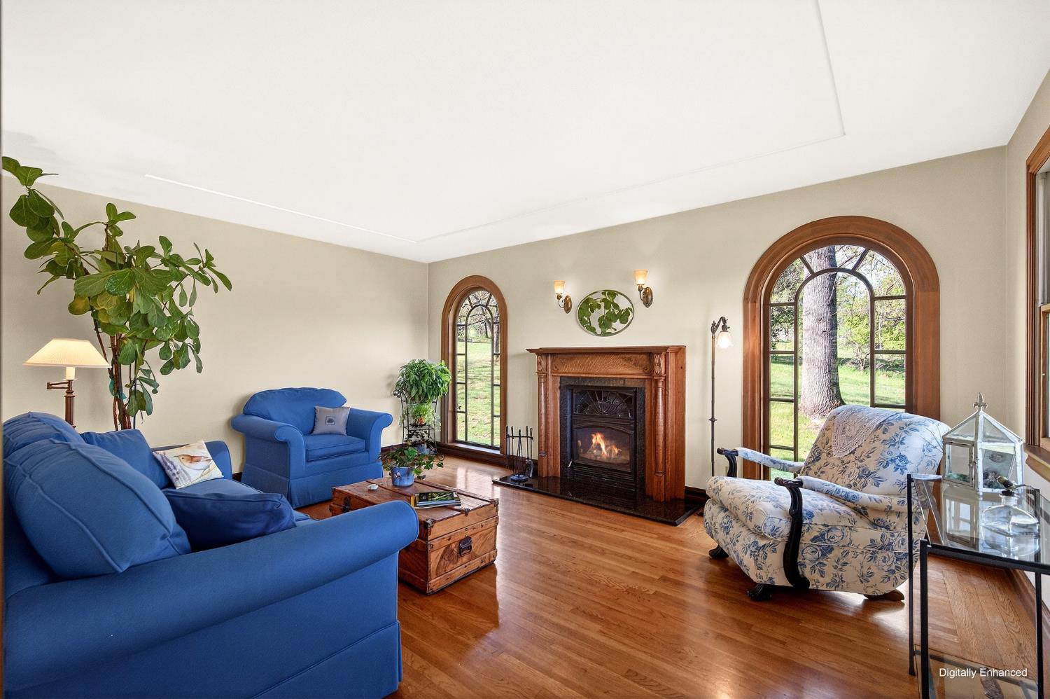 10800 Pickle Barrel Road Auburn, CA 95602 - Photo 10 of 82 a living room with furniture and a fireplace