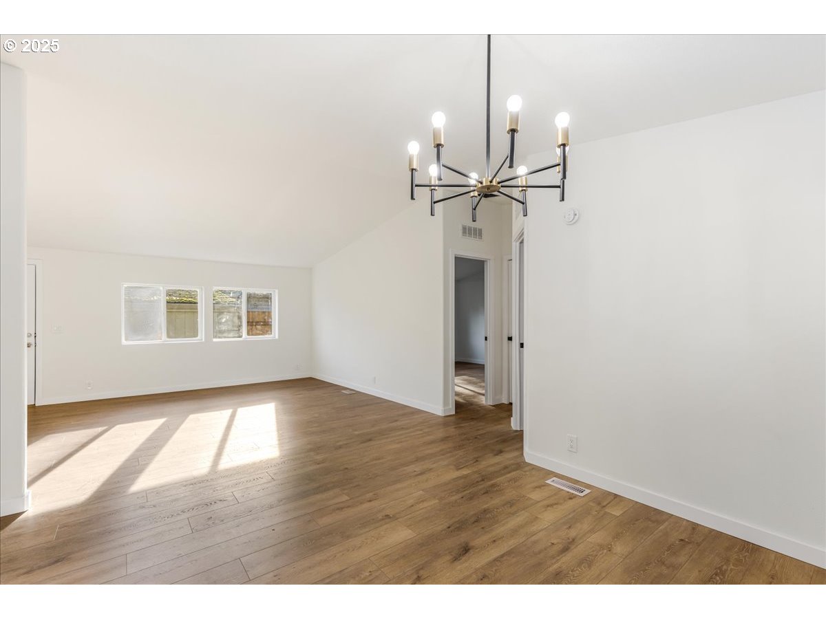 12323 Southeast Holgate Boulevard, Unit 6 Portland, OR 97236 - Photo 11 of 25