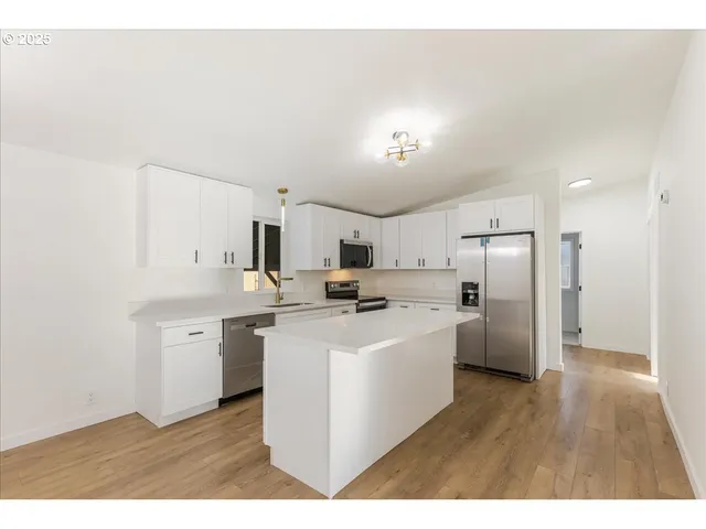 $150,000 | 12323 Southeast Holgate Boulevard, Unit 6, Portland, OR 97236