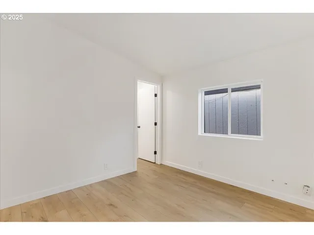 $150,000 | 12323 Southeast Holgate Boulevard, Unit 6, Portland, OR 97236