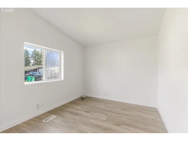 $150,000 | 12323 Southeast Holgate Boulevard, Unit 6, Portland, OR 97236