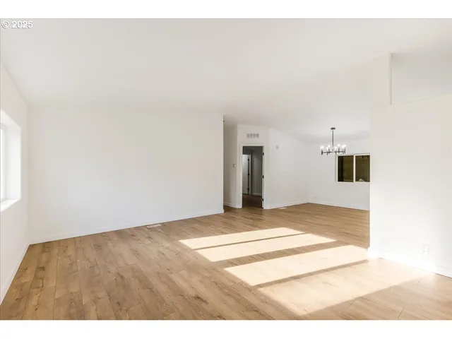 $150,000 | 12323 Southeast Holgate Boulevard, Unit 6, Portland, OR 97236