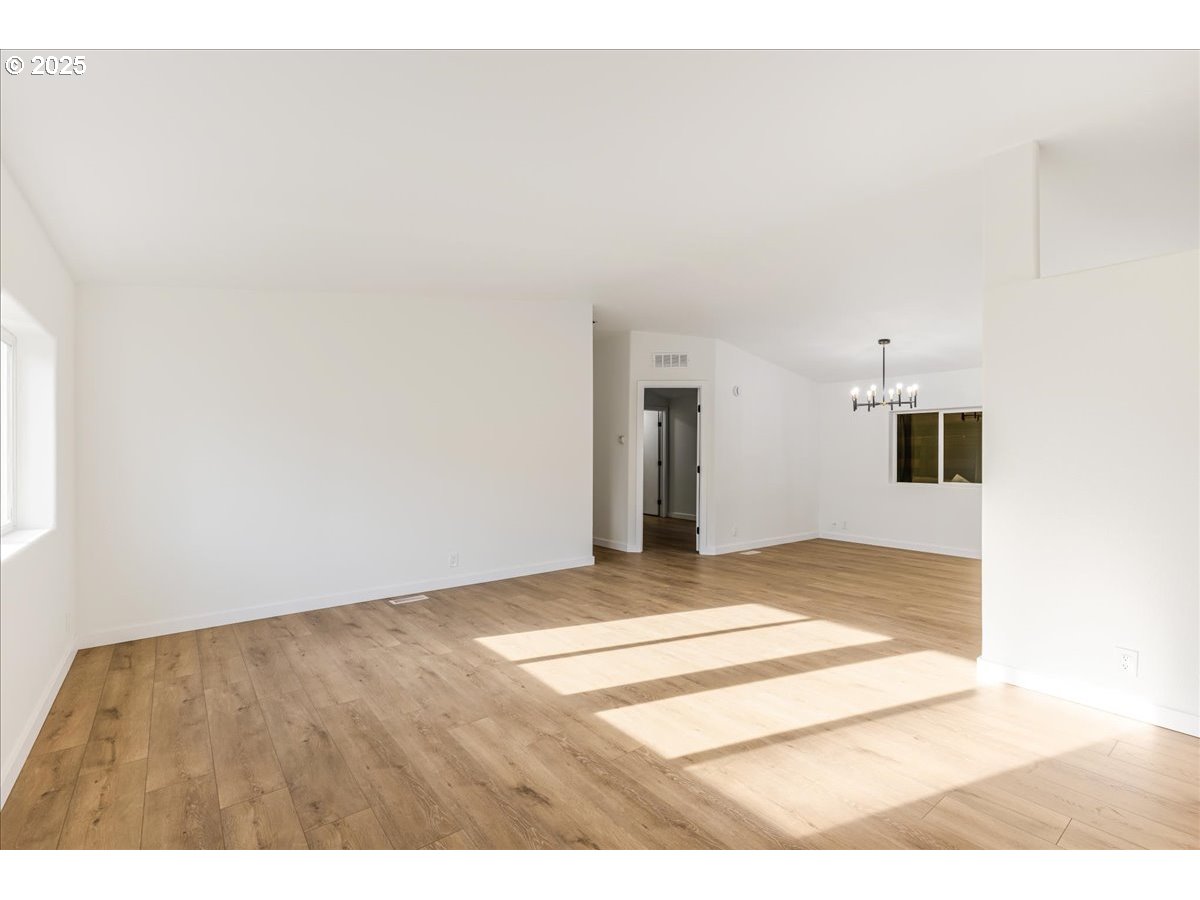 12323 Southeast Holgate Boulevard, Unit 6 Portland, OR 97236 - Photo 8 of 25