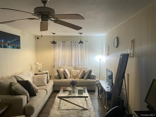 $3,500 | 3 Plymouth Rock Court, Washingtonville, NY 10992