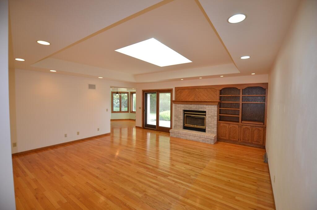 1670 Turtle Mound Lane Whitewater, WI 53190 - Photo 19 of 59 Living Room 1