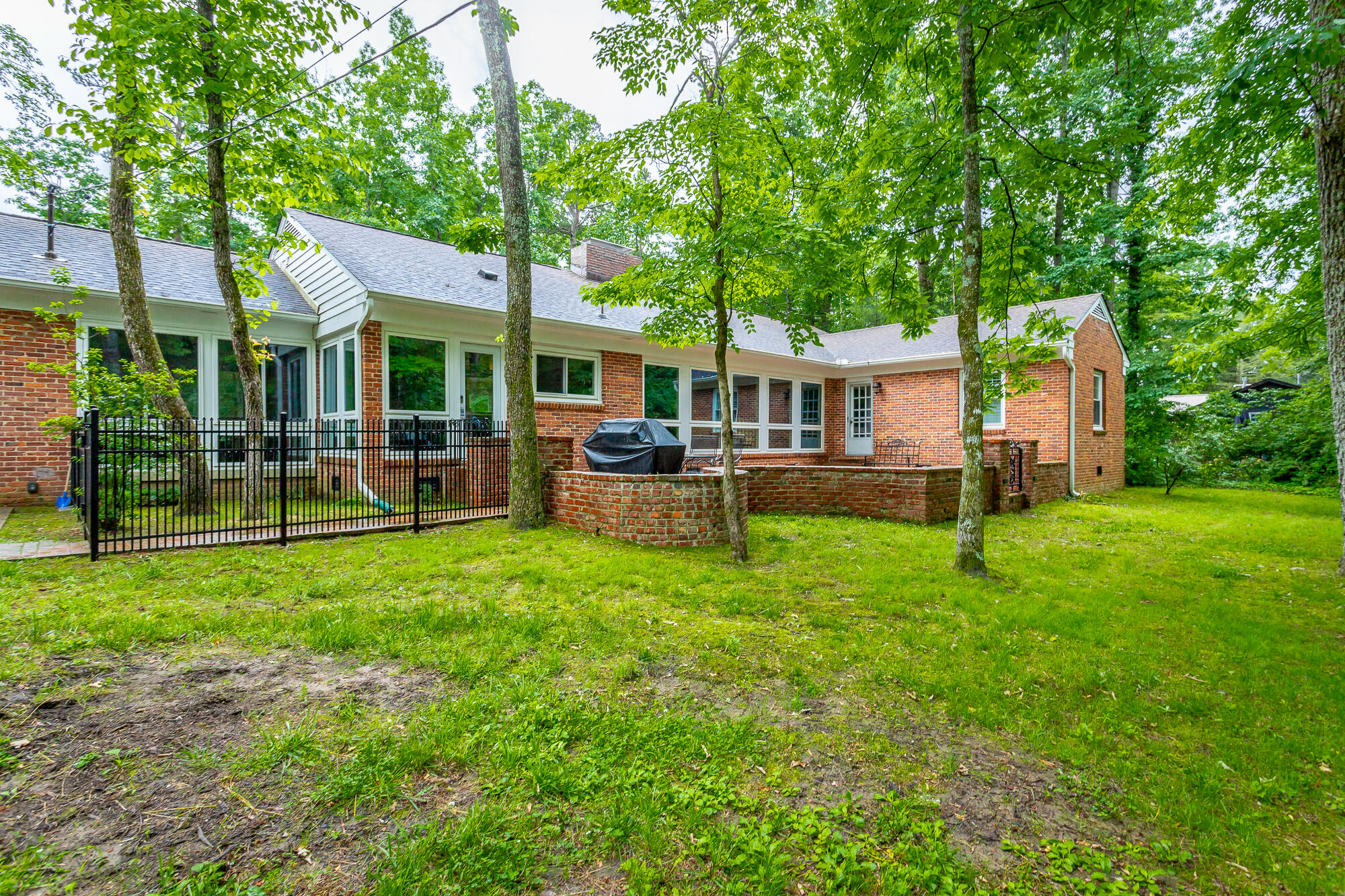 943 Ravine Road Signal Mountain, TN 37377 - Photo 51 of 65 943 Ravine Road Exterior HD-14