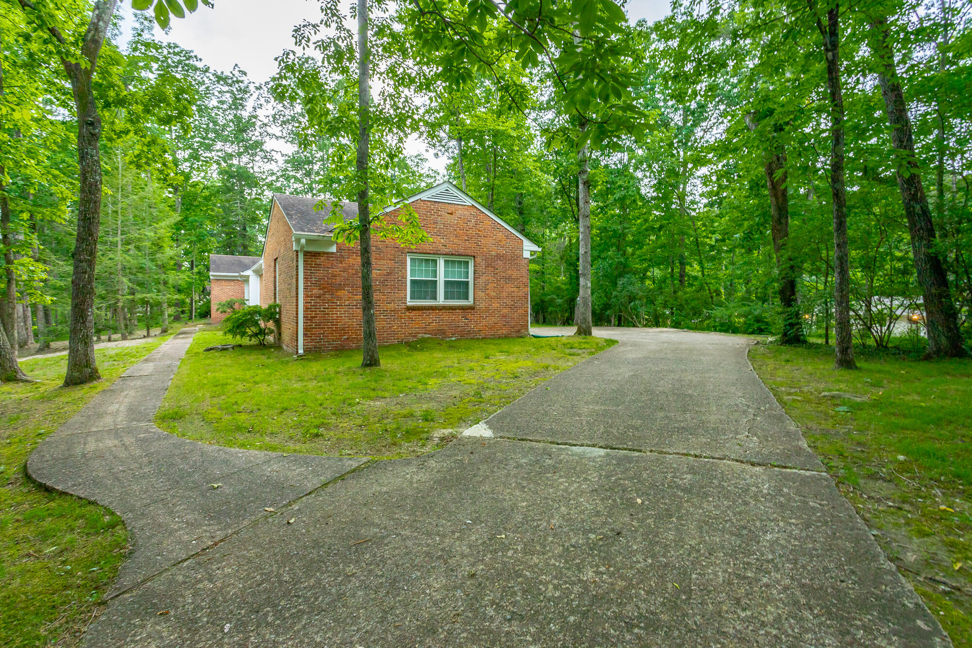 943 Ravine Road Signal Mountain, TN 37377 - Photo 53 of 65 943 Ravine Road Exterior HD-10