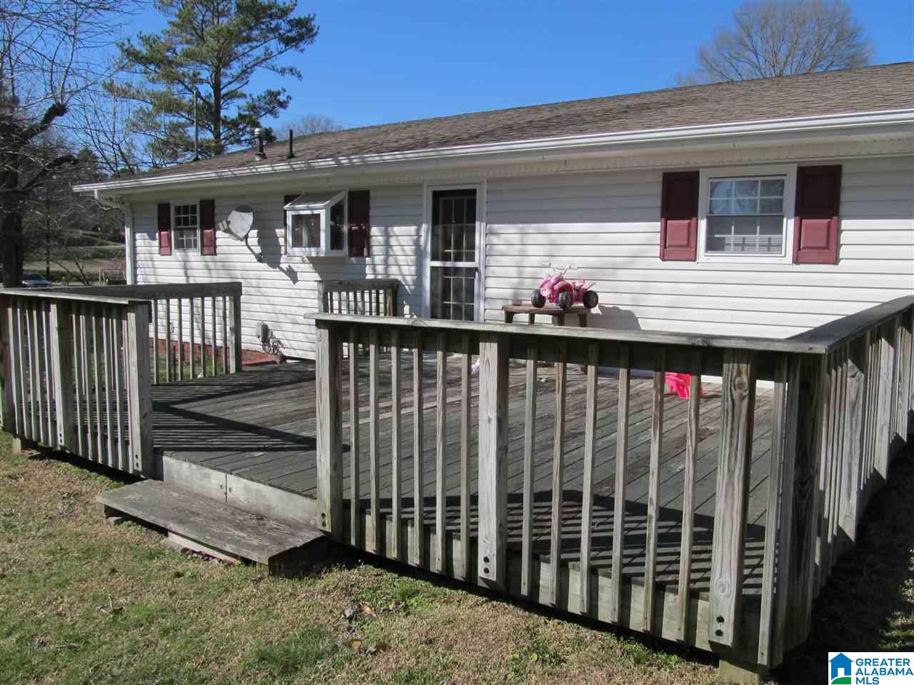 201 Lilac Avenue Oneonta, AL 35121 - Photo 7 of 9