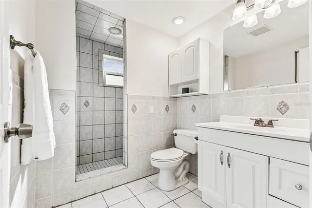 $549,000 | 5701 Commonwealth Avenue North, St. Petersburg, FL 33703