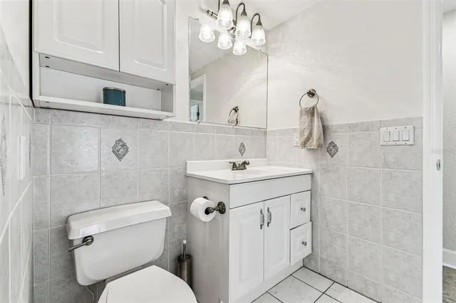 $549,000 | 5701 Commonwealth Avenue North, St. Petersburg, FL 33703