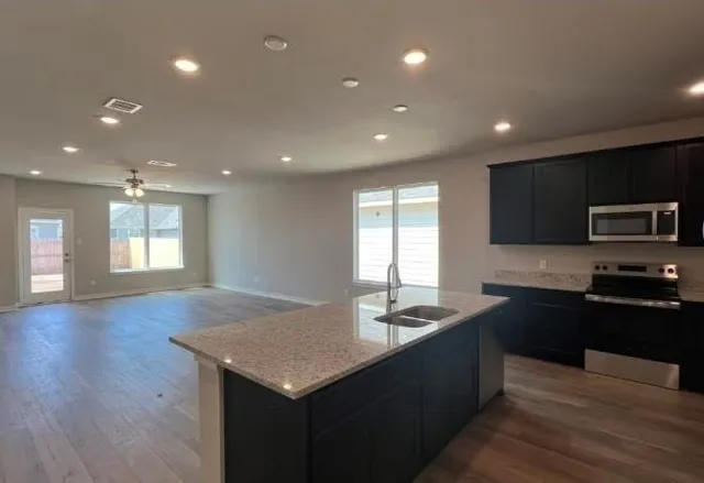 $2,400 | 4065 Rimfire Road, Waco, TX 76705