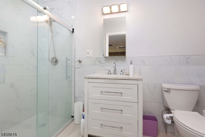 1841 Cider Mill Road Union, NJ 07083 - Photo 23 of 36