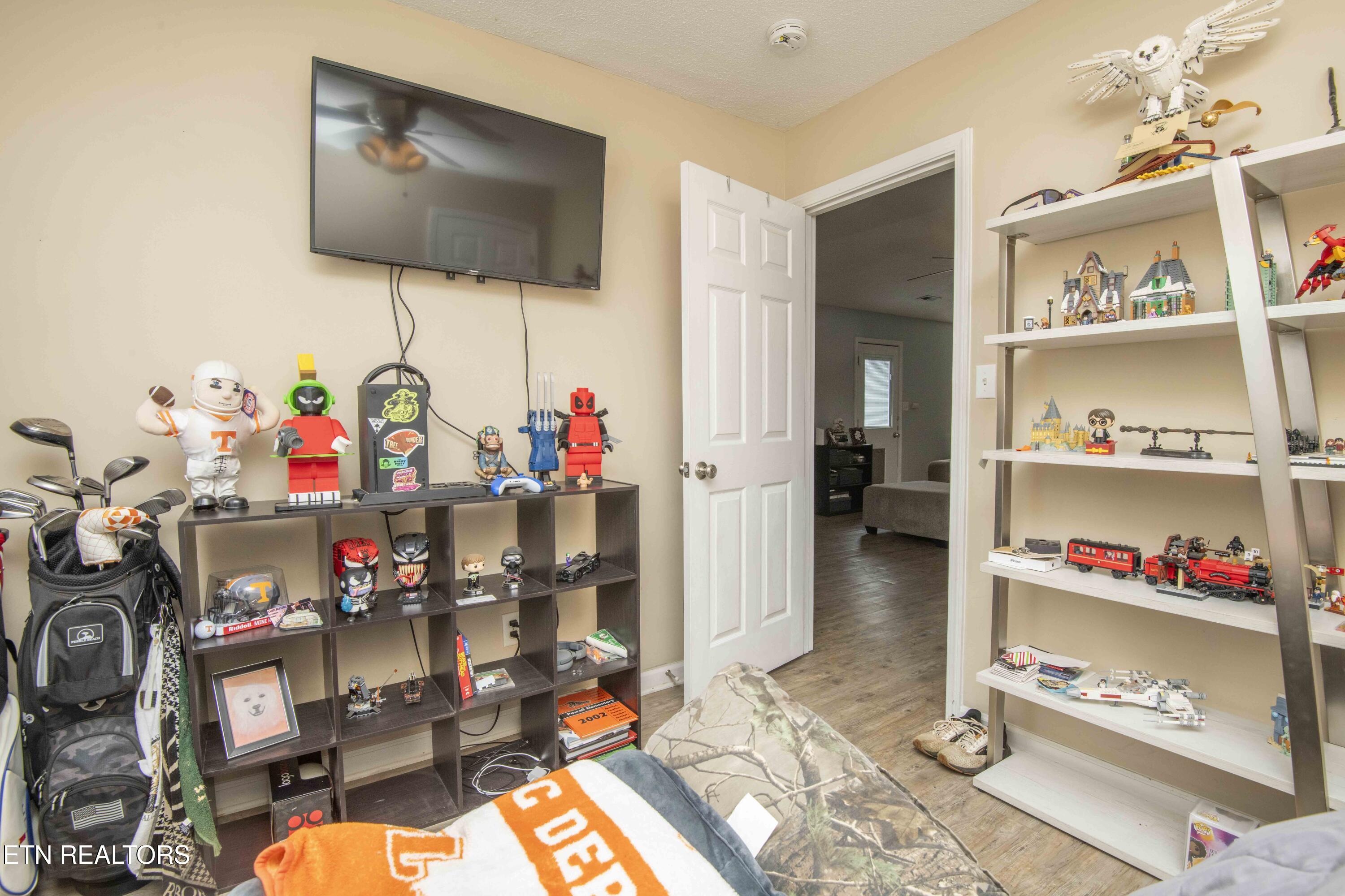 7532 Gary White Road Corryton, TN 37721 - Photo 19 of 24 third bed_1