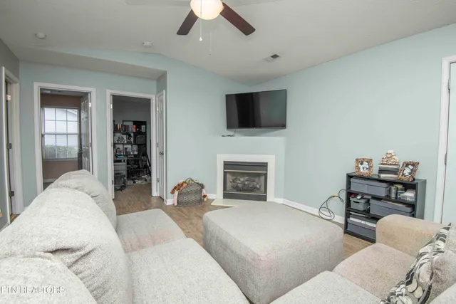 $274,900 | 7532 Gary White Road, Corryton, TN 37721