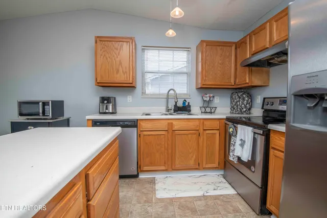 $274,900 | 7532 Gary White Road, Corryton, TN 37721