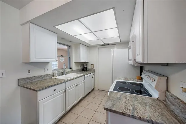 $380,000 | 4220 Larkin Street, Sarasota, FL 34232