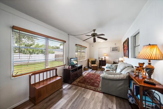 $380,000 | 4220 Larkin Street, Sarasota, FL 34232