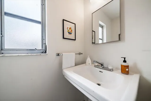 $380,000 | 4220 Larkin Street, Sarasota, FL 34232