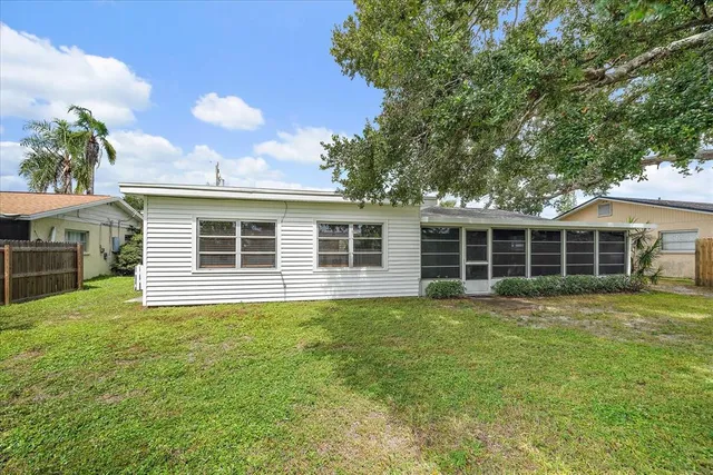 $380,000 | 4220 Larkin Street, Sarasota, FL 34232