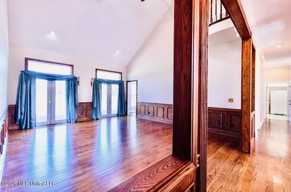 $650,000 | 15 Lakeshore Drive, Laurel, MS 39443