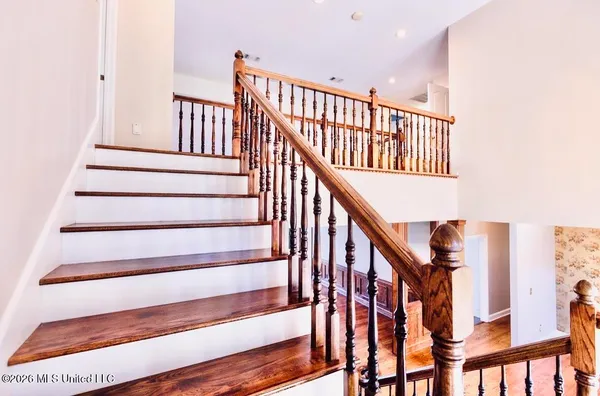 $650,000 | 15 Lakeshore Drive, Laurel, MS 39443