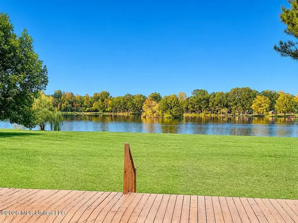 $650,000 | 15 Lakeshore Drive, Laurel, MS 39443