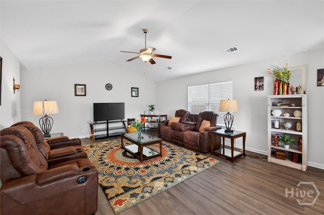 107 Dasher Drive Springfield, GA 31329 - Photo 5 of 40