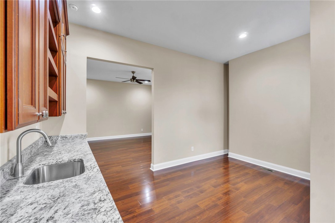 4207 Old Williamston Road Belton, SC 29627 - Photo 17 of 49 In-law Suite